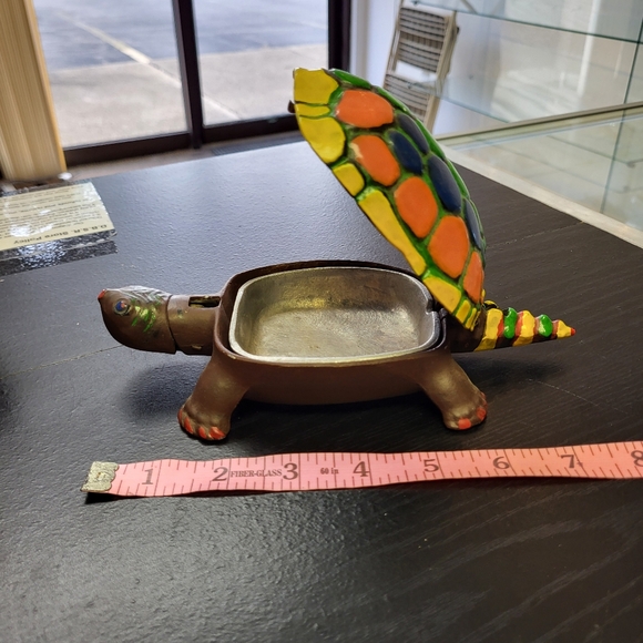 Cast metal turtle storage box - Picture 4 of 5